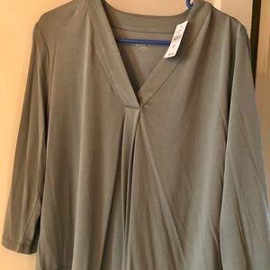 New LOFT Outlet tunic top- tags on